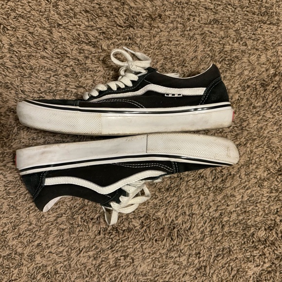 Van’s Old Skool Wide Shoes - Picture 4 of 5